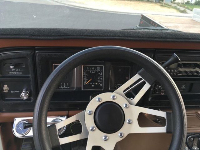 1981 White Ford E-Series Van Standard Passenger Van