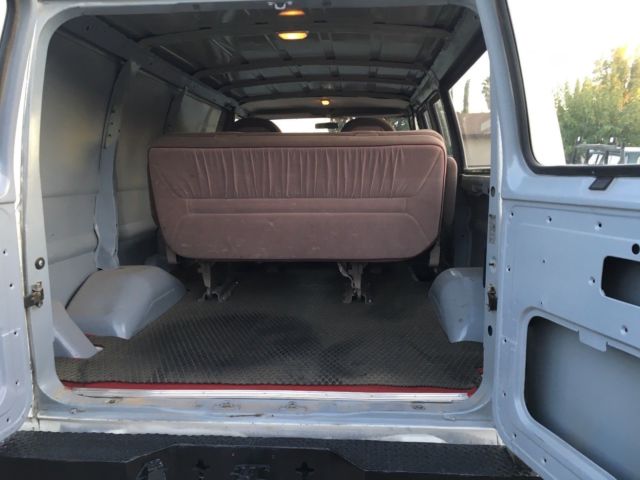 1981 White Ford E-Series Van Standard Passenger Van