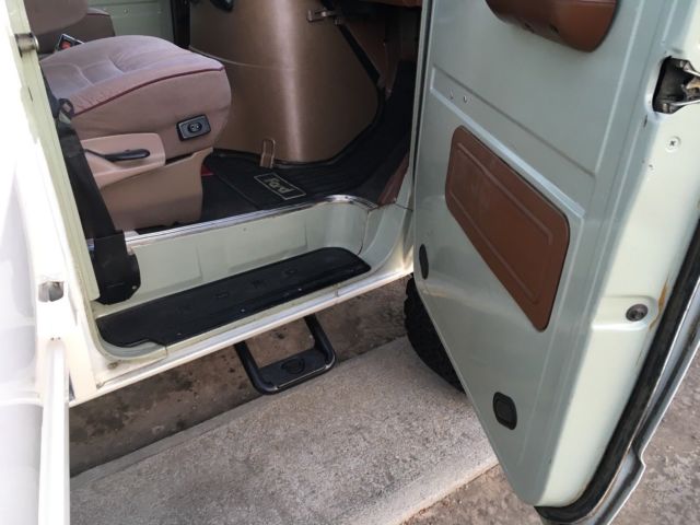 1981 White Ford E-Series Van Standard Passenger Van