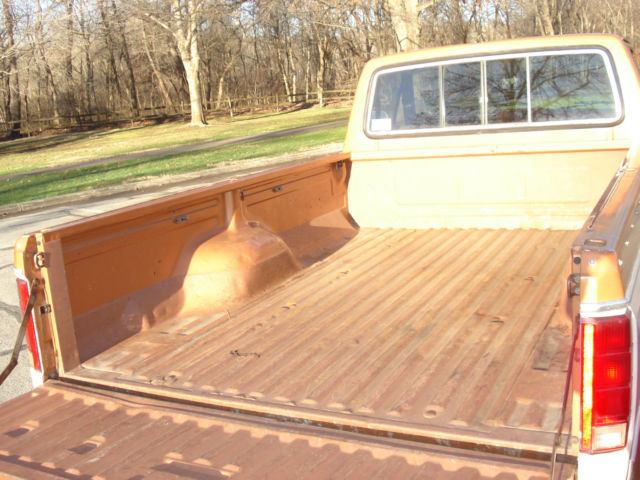 1981 Copper & Cream Ford F-100 Standard Cab Pickup