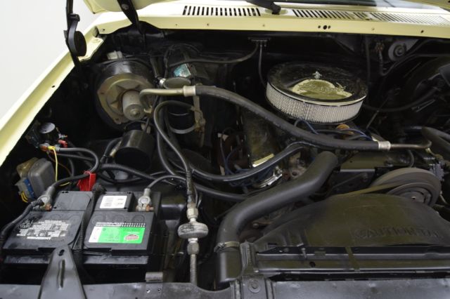 1981 Yellow Ford F-100 Pickup Truck