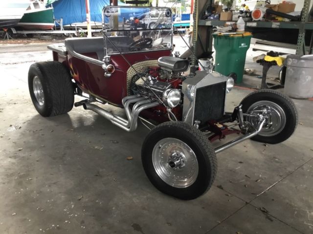 1981 Custom Ford Model T Bucket fiver glass