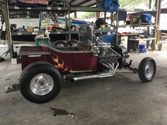 1981 Custom Ford Model T Bucket fiver glass