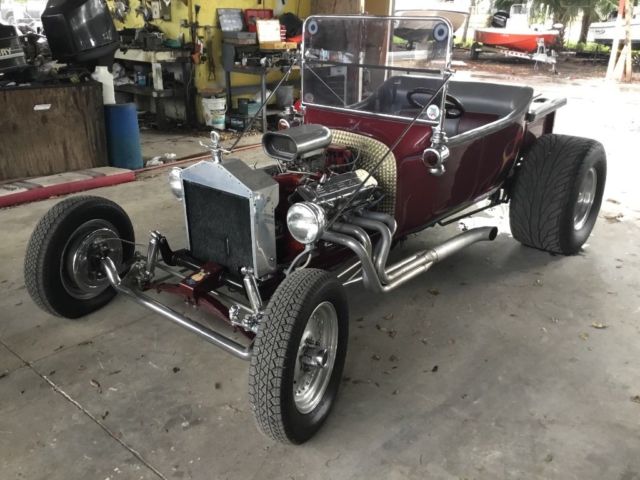 1981 Custom Ford Model T Bucket fiver glass
