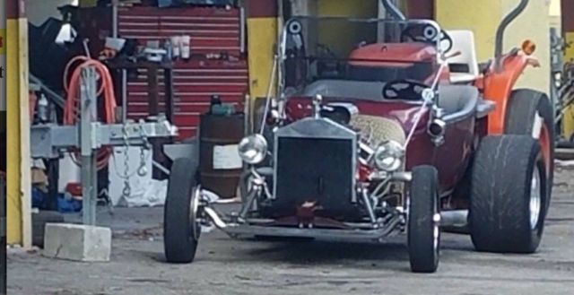 1981 Custom Ford Model T Bucket fiver glass