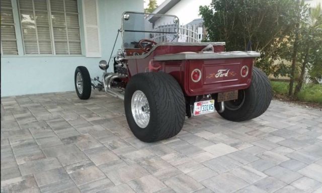 1981 Custom Ford Model T Bucket fiver glass