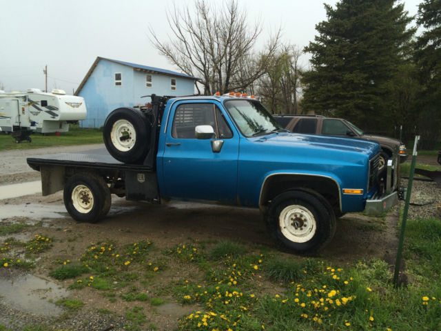 1981 Blue GMC Sierra 2500 Standard Cab Pickup