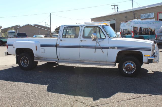 1981 WHITE GMC Sierra 3500 4 DOOR