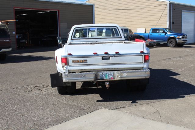 1981 WHITE GMC Sierra 3500 4 DOOR
