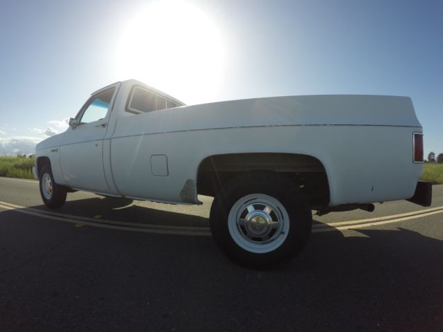 1981 White GMC Sierra 2500 Standard Cab Pickup