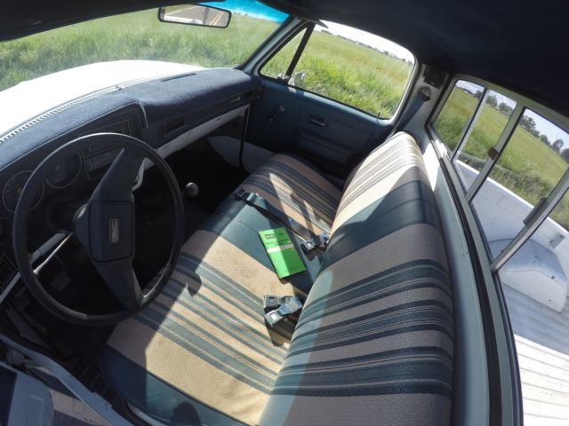 1981 White GMC Sierra 2500 Standard Cab Pickup