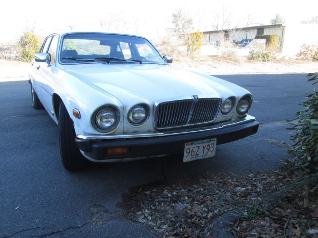 1981 White Jaguar XJ6 Sedan