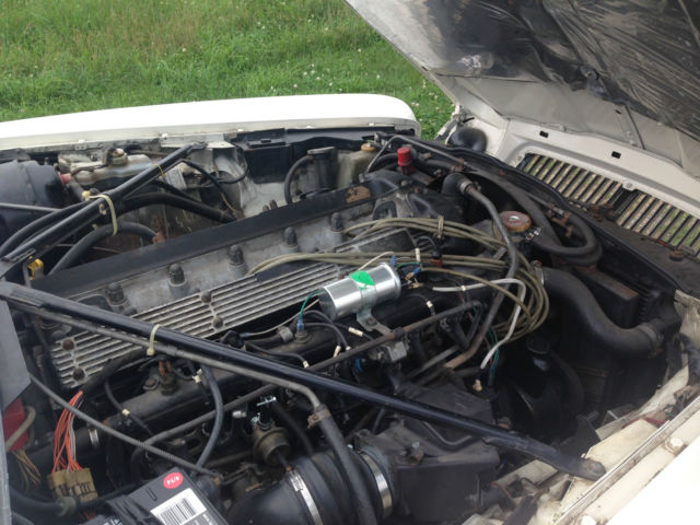 1981 White Jaguar XJ6 Sedan