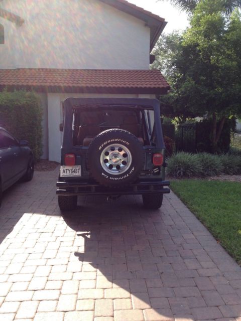 1981 Black Diamond Pearl (Green) Jeep CJ Removable soft top and sides