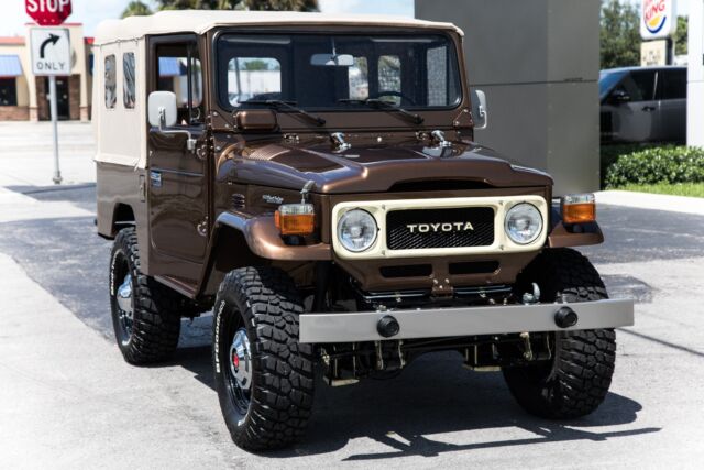 1981 Brown Toyota Land Cruiser suv