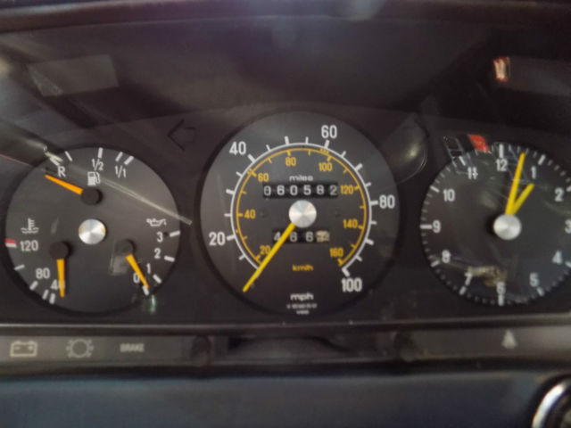 1981 Anthracite grey  Mercedes-Benz 200-Series sedan