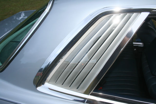 1981 Blue Mercedes-Benz 300-Series