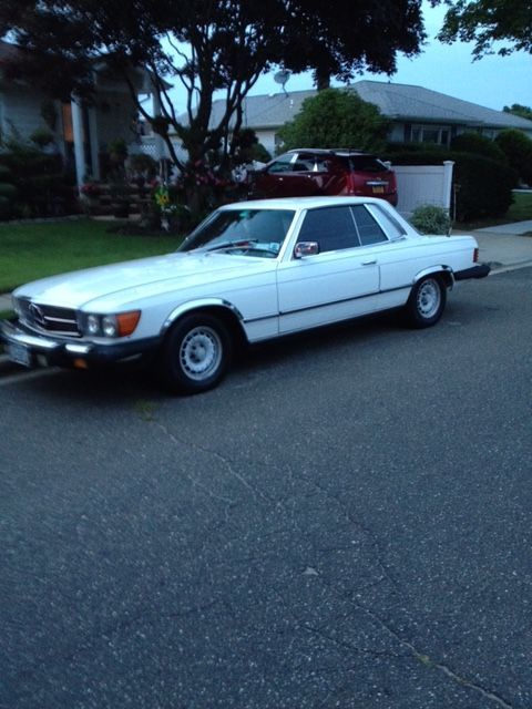 1981 White Mercedes-Benz 300-Series Coupe