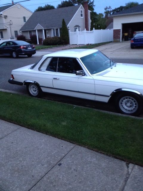 1981 White Mercedes-Benz 300-Series Coupe