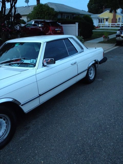 1981 White Mercedes-Benz 300-Series Coupe