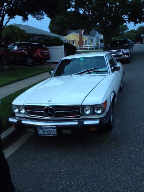 1981 White Mercedes-Benz 300-Series Coupe
