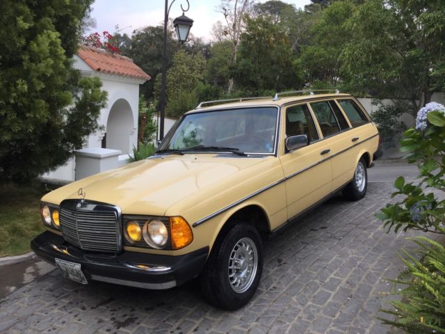1981 beige Mercedes-Benz 300-Series Wagon