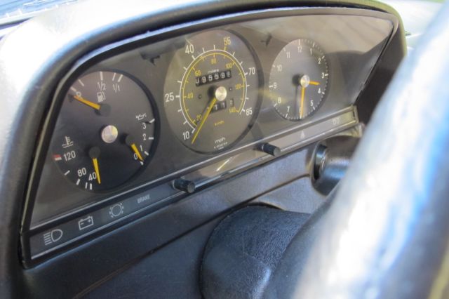 1981 beige Mercedes-Benz 300-Series Wagon