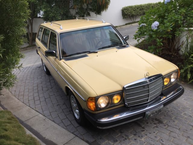 1981 beige Mercedes-Benz 300-Series Wagon