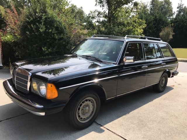 1981 Black Mercedes-Benz 300-Series Wagon