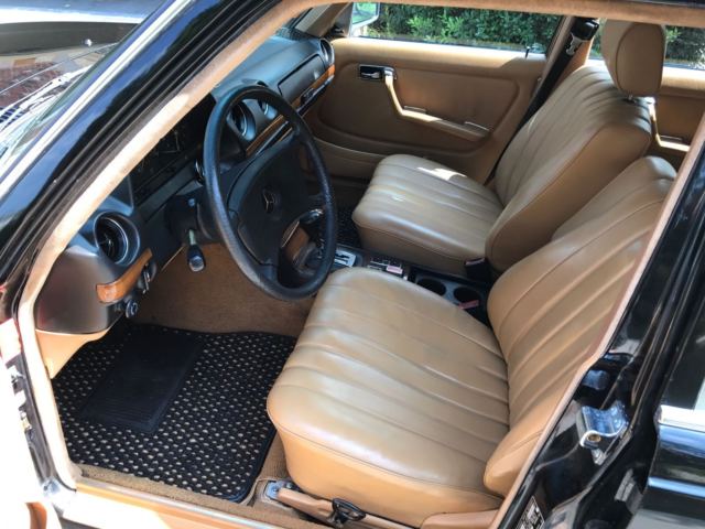 1981 Black Mercedes-Benz 300-Series Wagon