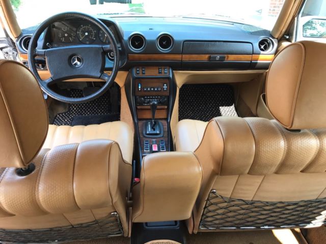 1981 Black Mercedes-Benz 300-Series Wagon