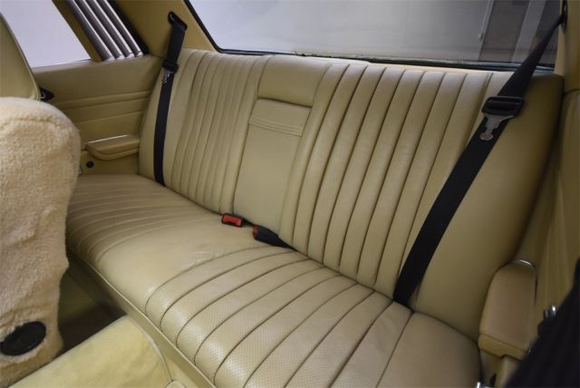 1981 Mercedes-Benz 300-Series