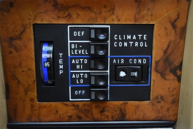 1981 Mercedes-Benz 300-Series