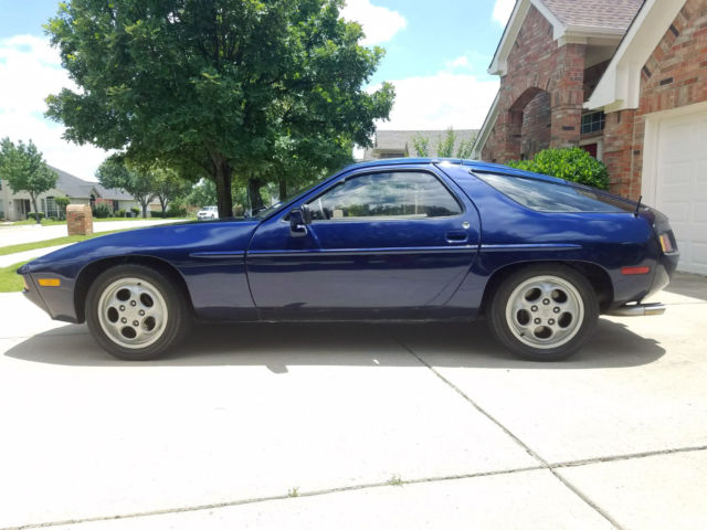 19810000 Custom Midnight Blue Porsche 928 Coupe