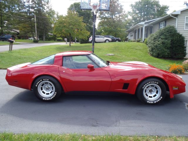 1981 Red Chevrolet Corvette T- Top Coupe