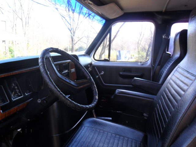 1981 Silver Ford E-Series Van cargo van