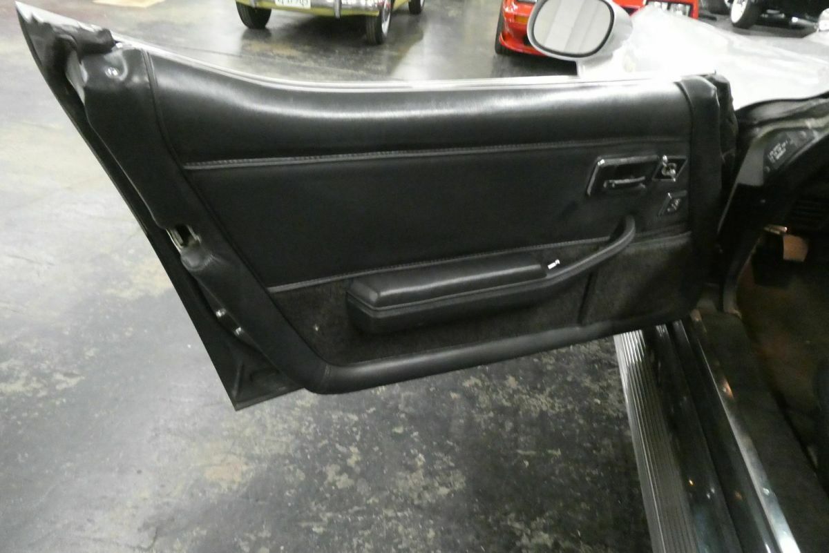 1981 Silver Chevrolet Corvette Coupe