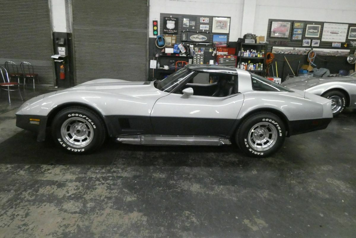 1981 Silver Chevrolet Corvette Coupe