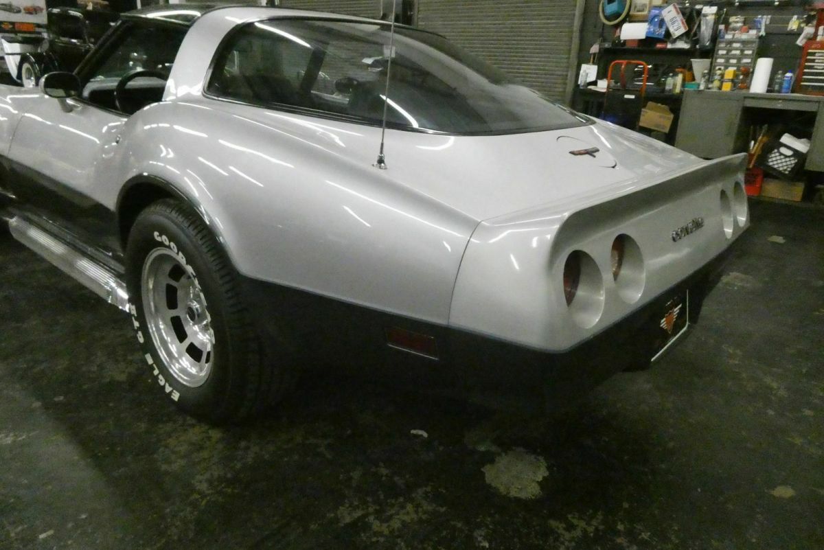 1981 Silver Chevrolet Corvette Coupe