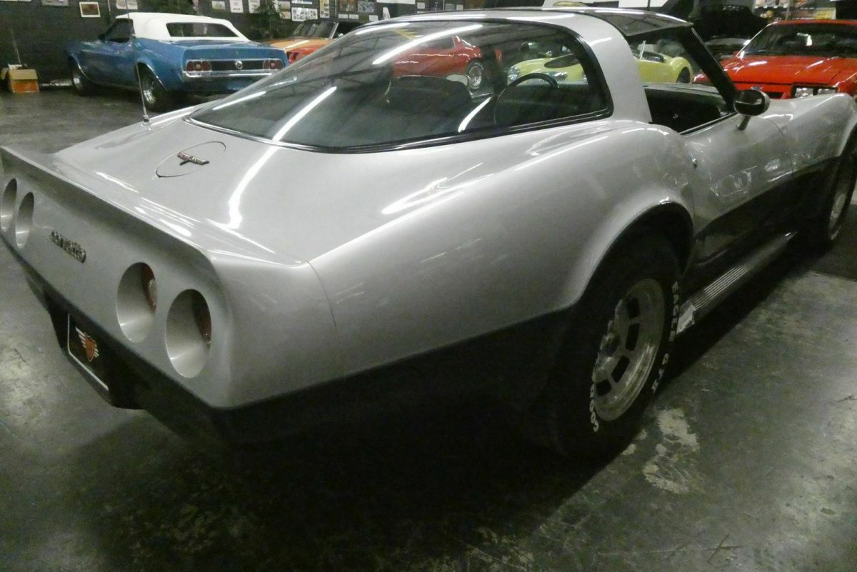 1981 Silver Chevrolet Corvette Coupe