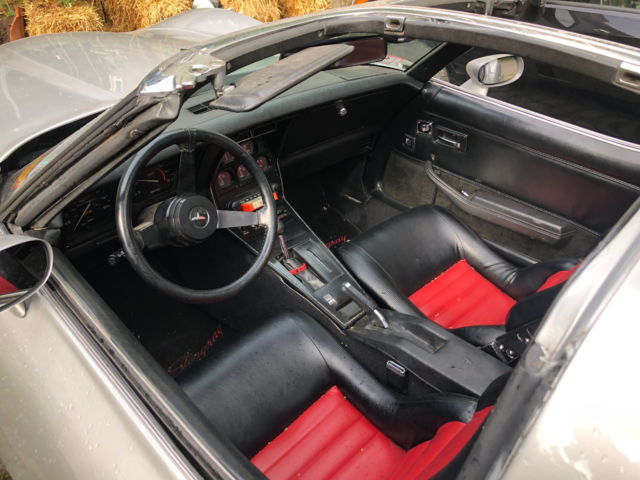 1981 Silver Chevrolet Corvette