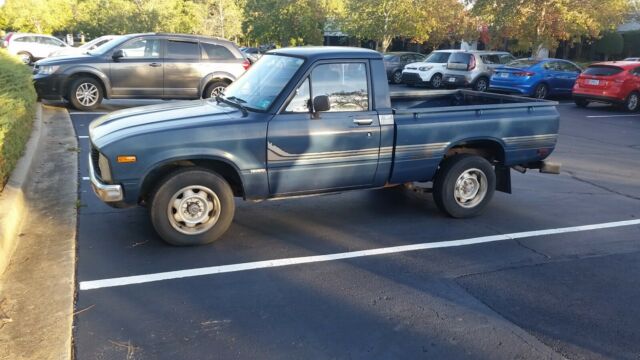 1981 Blue Toyota Pickup Standard Cab Pickup