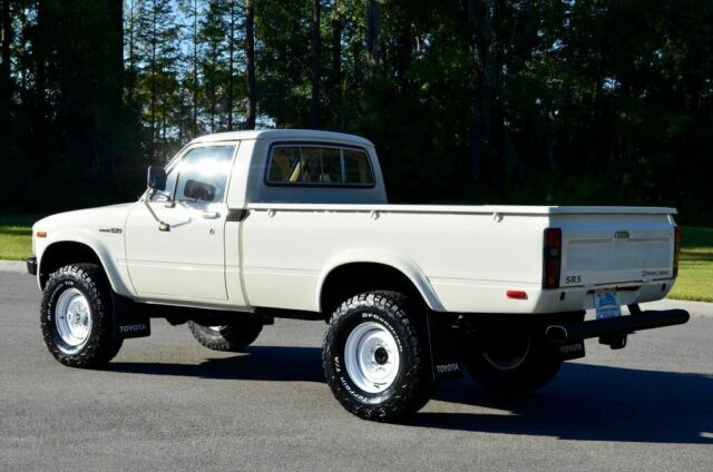 1981 White Toyota Pickup Standard Cab Pickup