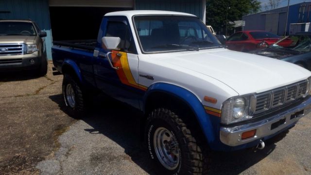 1981 white blue Toyota SR5 Pickup pickup
