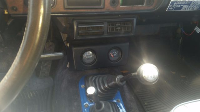 1981 white blue Toyota SR5 Pickup pickup