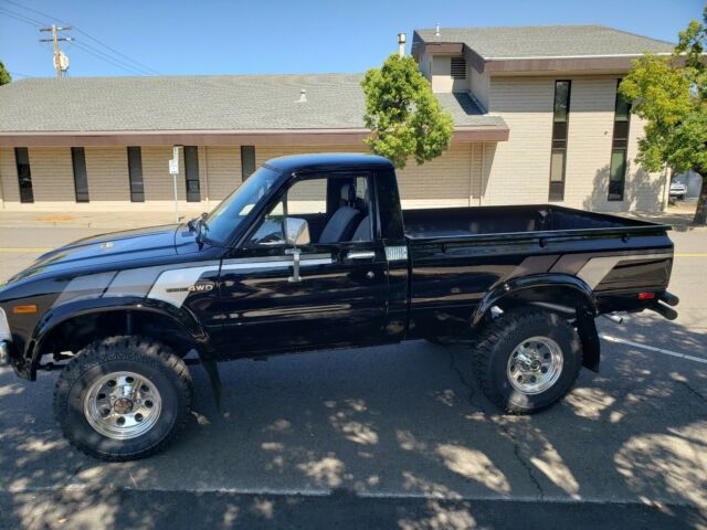 1981 Black Toyota SR5 TRUCK PICKUP