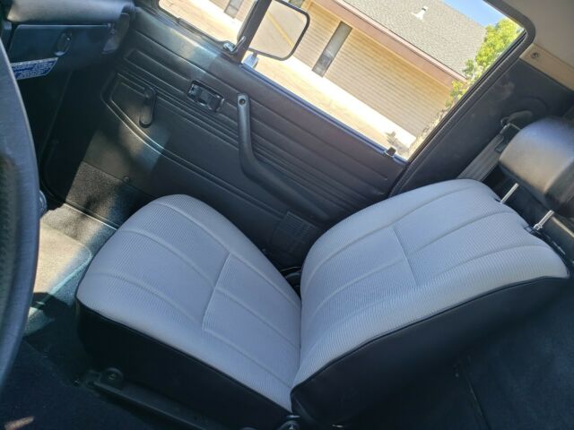 1981 Black Toyota SR5 TRUCK PICKUP