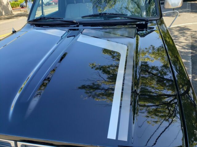 1981 Black Toyota SR5 TRUCK PICKUP