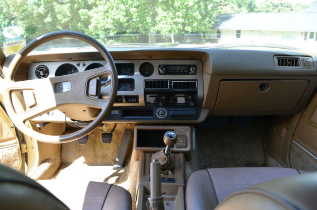 19810000 Tan Toyota Celica Convertible