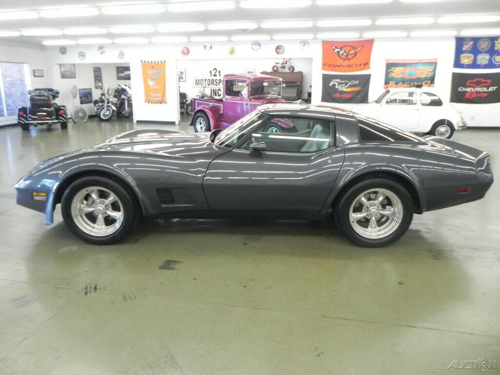 1981 Gray Chevrolet Corvette Coupe